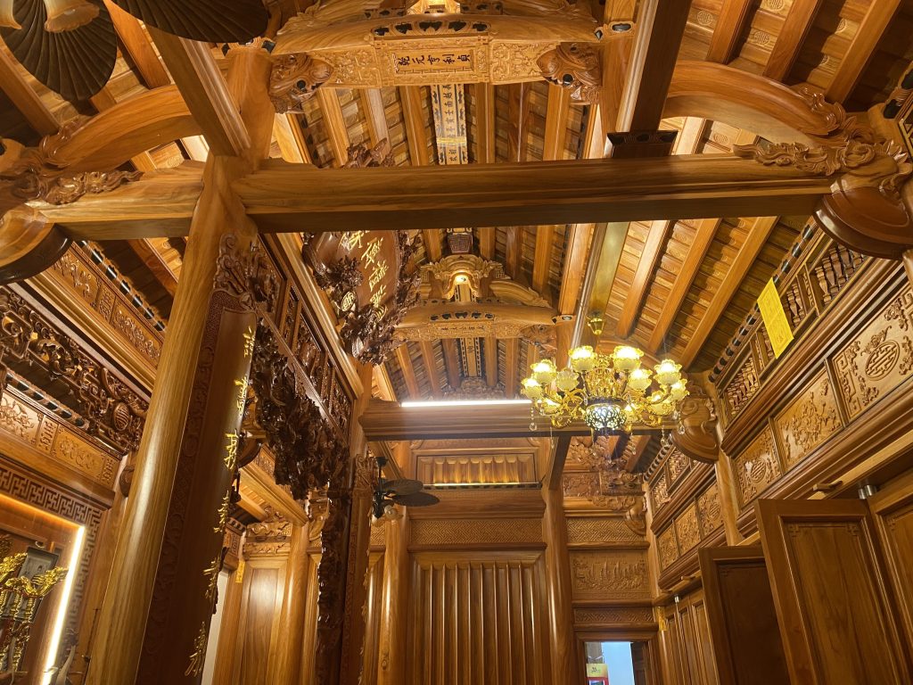 Làm nhà gỗ tại Quảng Ninh