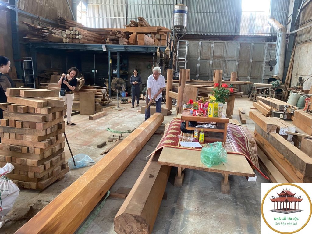 thợ làm nhà gỗ
