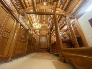 nhà gỗ đỏ 3 gian 22 cột đứng